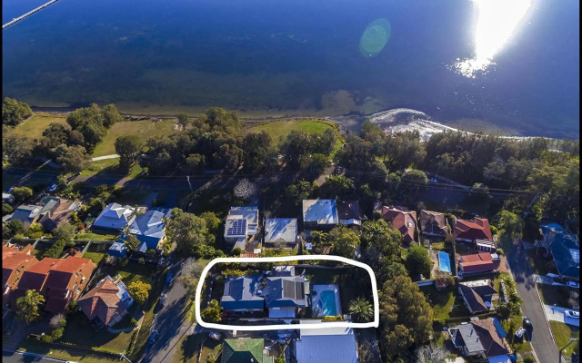 Magnificent Lakeview House - Long Jetty