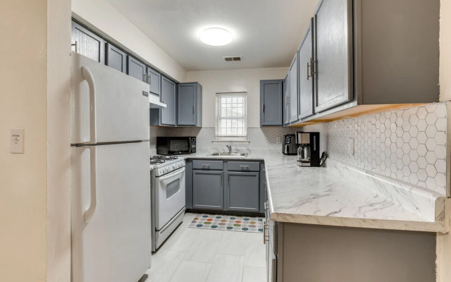 Cozy Newark Getaway ~ 15 Mi To Manhattan!