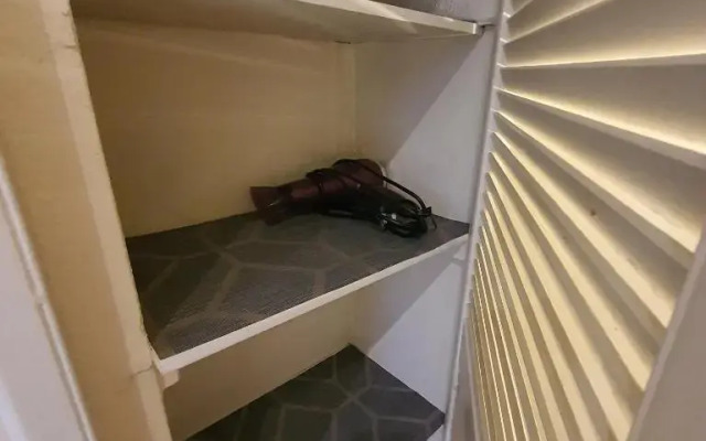 Monalisa single room near Edgware station