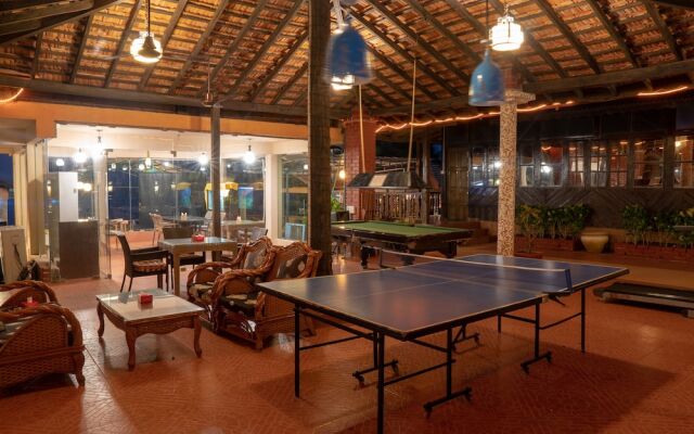Alcove Beach Resort