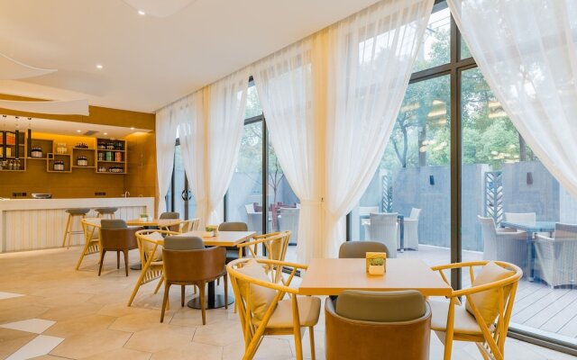 Atour Hotel Zhongguancun Yongfeng Beijing