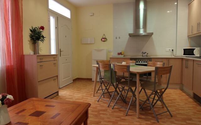 Apartamento con terraza al lado de la playa