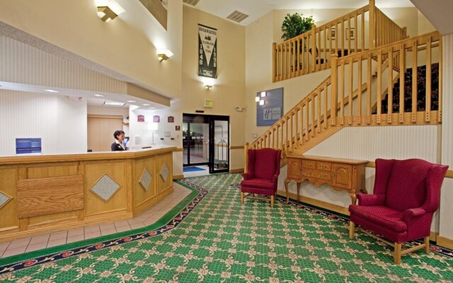 Quality Inn & Suites Brownsburg - Indianapolis West