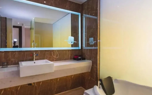 Vyluk J Hotel Guiyang Railway Station