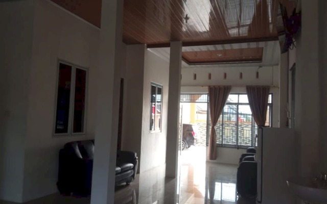OYO 93341 Ananda Homestay Syariah