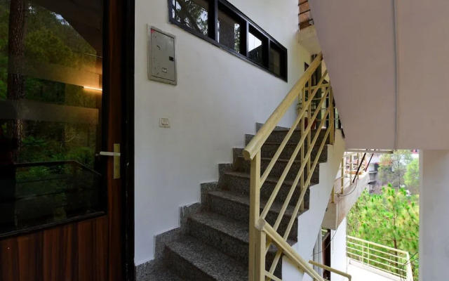OYO 12818 Dev Villa