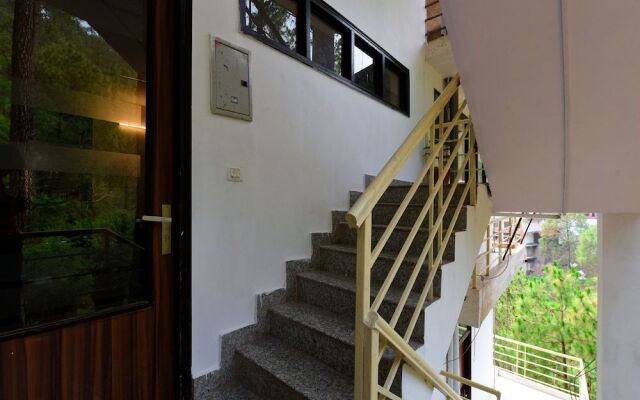 OYO 12818 Dev Villa