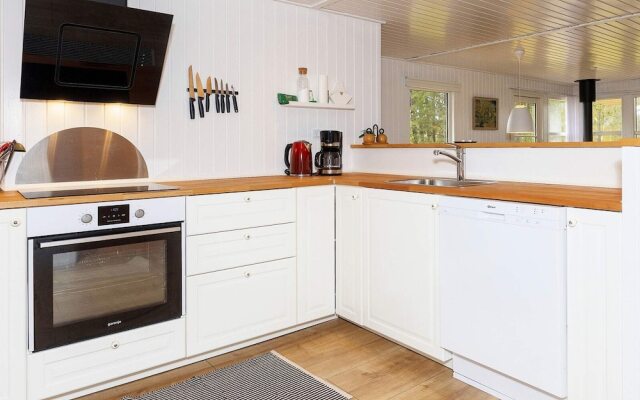 6 Person Holiday Home in Hals