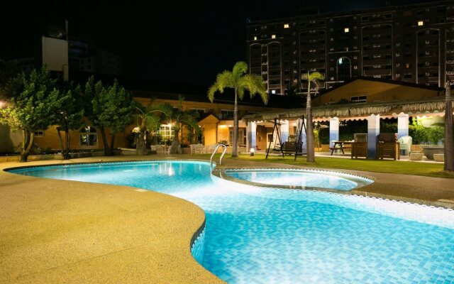 Loveme Resort