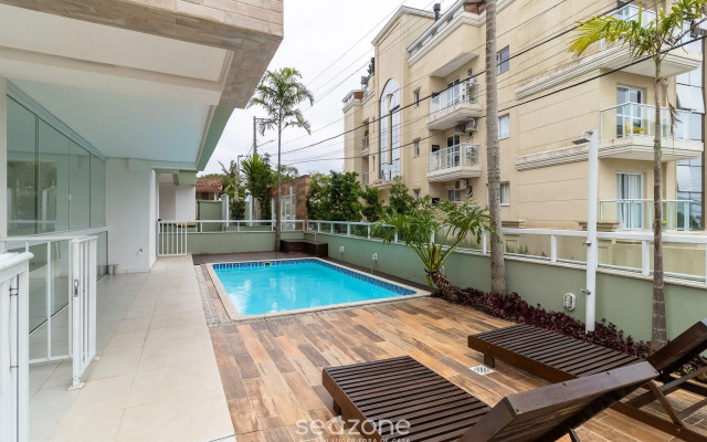 Apto c/sacada e churrasq a 150m da praia SDP0206