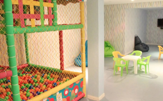 Howard Johnson by Wyndham San Pedro