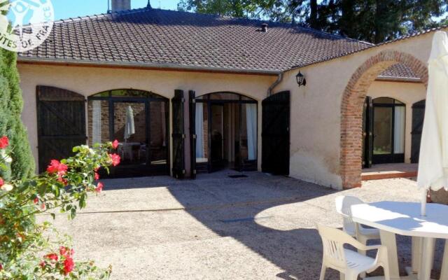 Gîte Saint-Haon-le-Vieux, 4 pièces, 5 personnes - FR-1-496-31