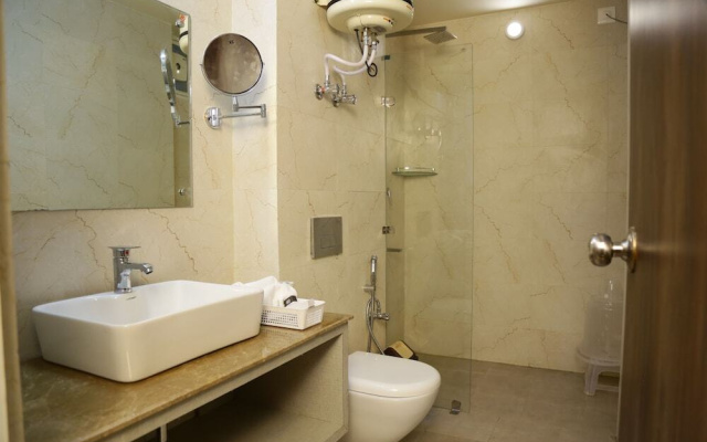 1 BR Guest house in Tutikandi, Shimla, by GuestHouser (DED4)