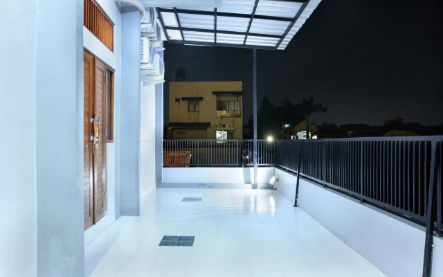 OYO 121 Ayub Residence Syariah