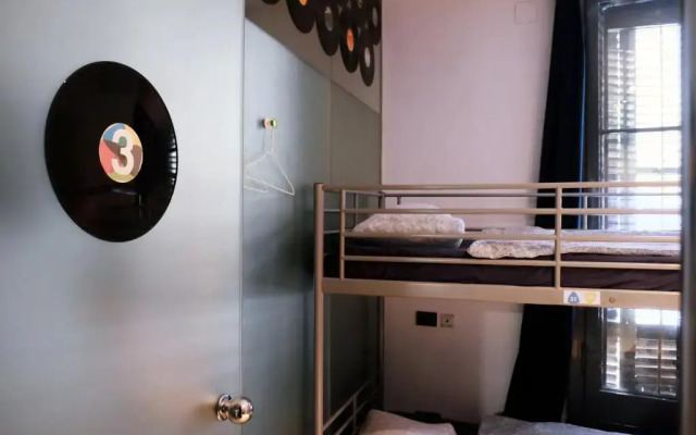 Alternative Creative Youth Hostel Barcelona