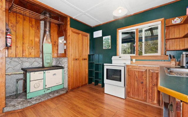 Beachy Bach - Mangawhai Heads Holiday Home