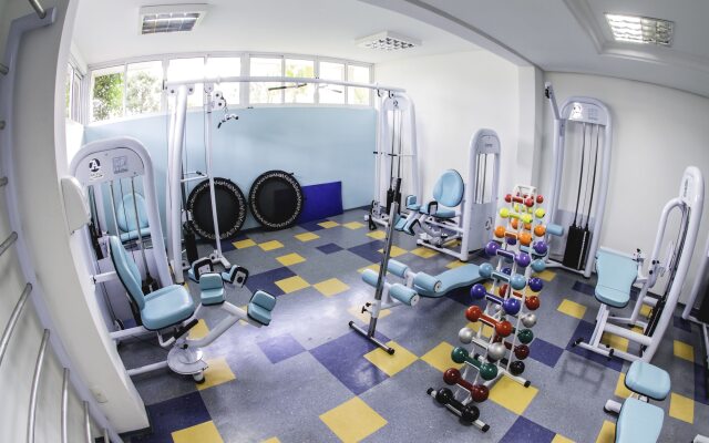 Colonial Plaza Hotel