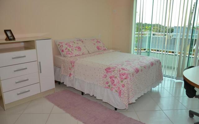 Casa Ingleses Santinho