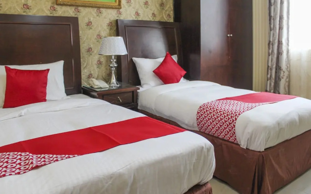 Clifton International Hotel