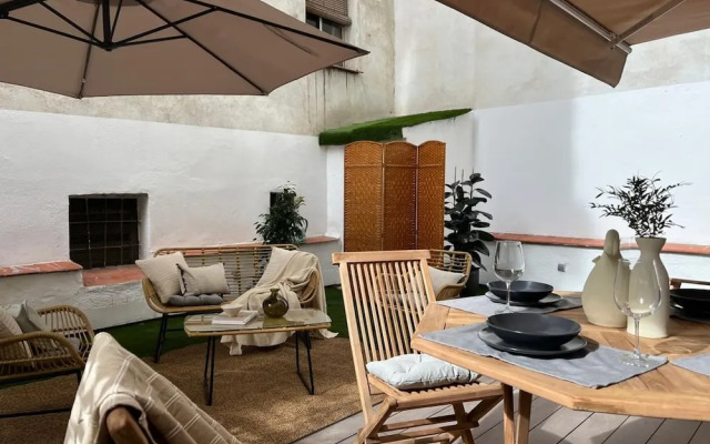 Andujar - 3 Bedrooms in Trafalgar