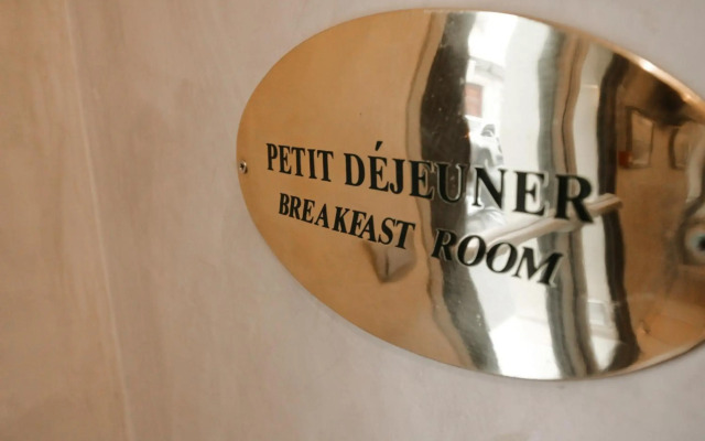 Hotel Little