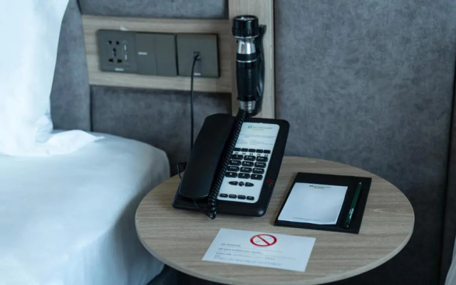 Wyndham Garden Legend Halong