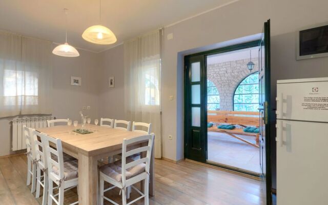 Villa Lancin (RCA453)