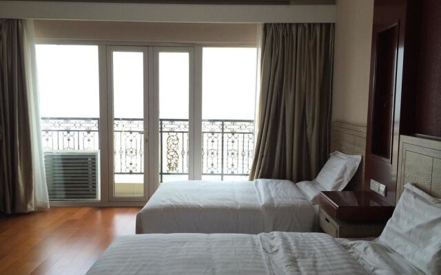 Saina Chateau