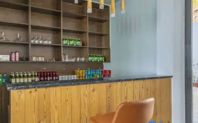 Yuanju Yishu Boutique Inn