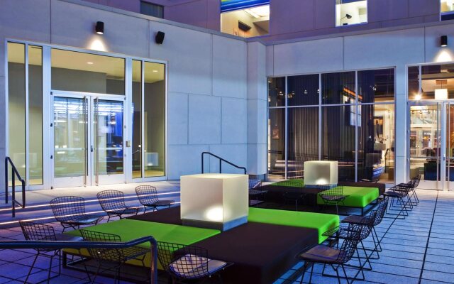 Aloft Milwaukee Downtown
