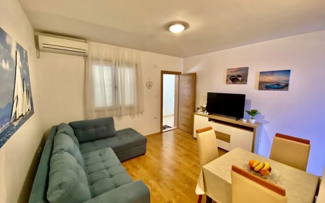 Apartment Marina