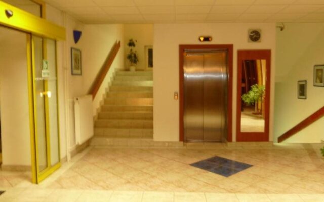 Hotel Jurki Dom