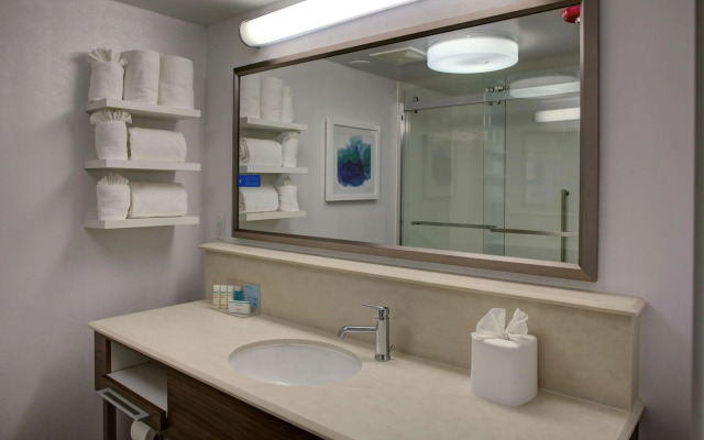 Hampton Inn & Suites Lake Mary At Colonial Townpark