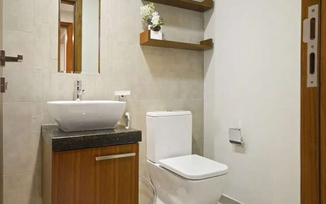 Bespoke Residences - Bay Square