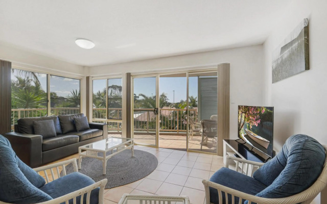 Lennox Beach Resort