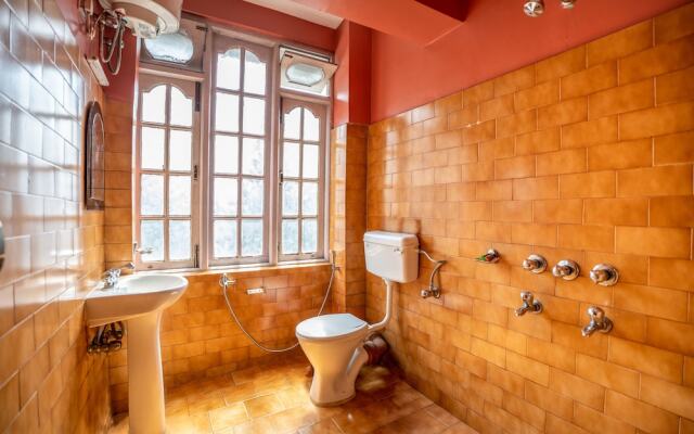 Fennel Red Rose 500 Mts from Mall Road