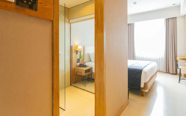 Yellow Star Ambarukmo Hotel