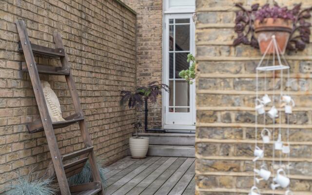 Retro style home in Clapham
