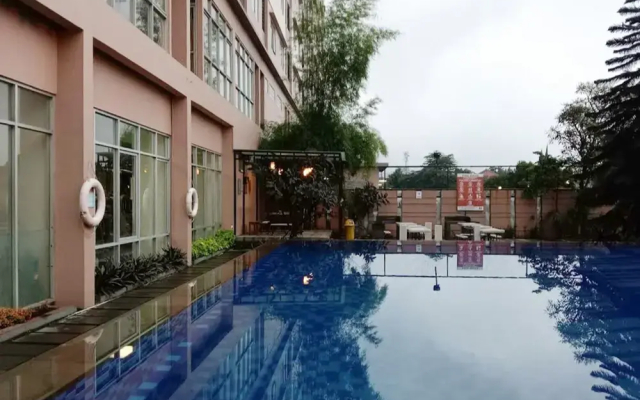 Apartemen The Edge Baros - Kamarku