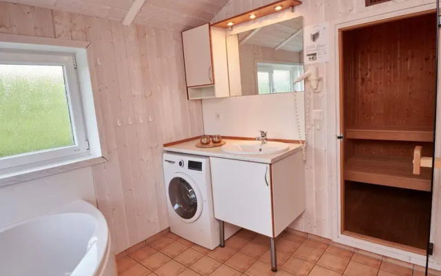 4 Star Holiday Home in Friedrichkoog
