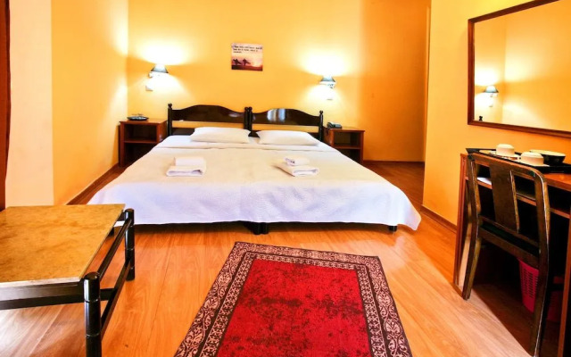 Grand Hotel Loutraki