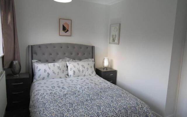 Remarkable and Perfect 3 Bed House in Nottingham