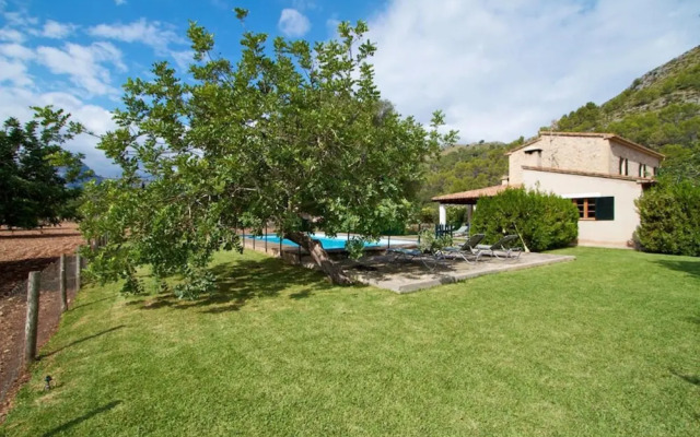 Vall de March Finca Farmhouses by Vida Villas