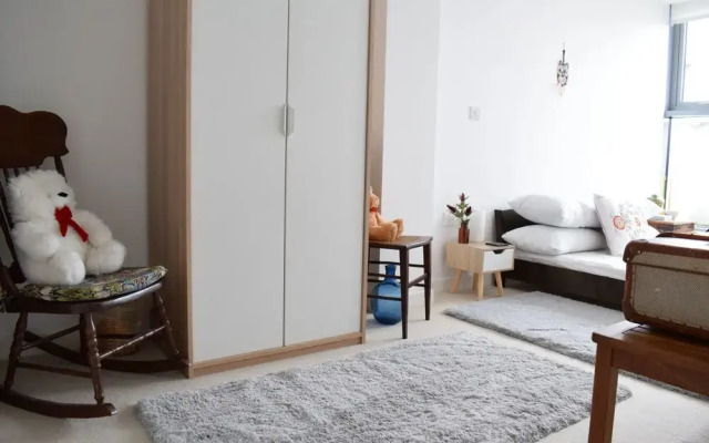 Bright 1 Bedroom Flat in Limehouse