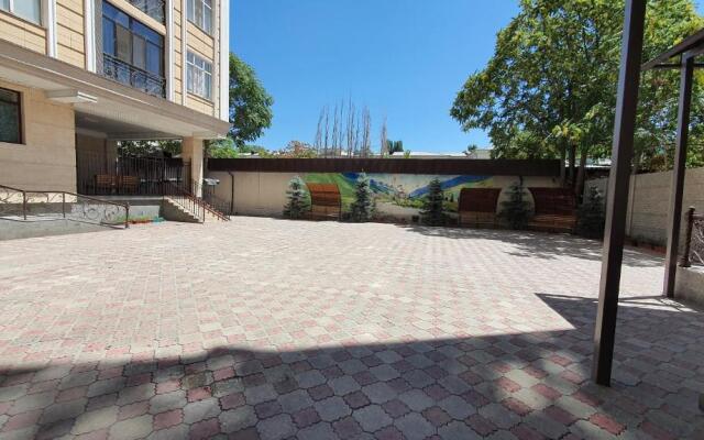 Apartment with panoramic view in the center