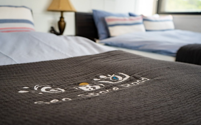 Sea Space Road – Guest Rooms – Onna