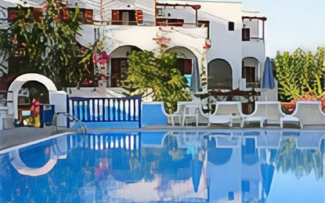 Estia Hotel & Studio