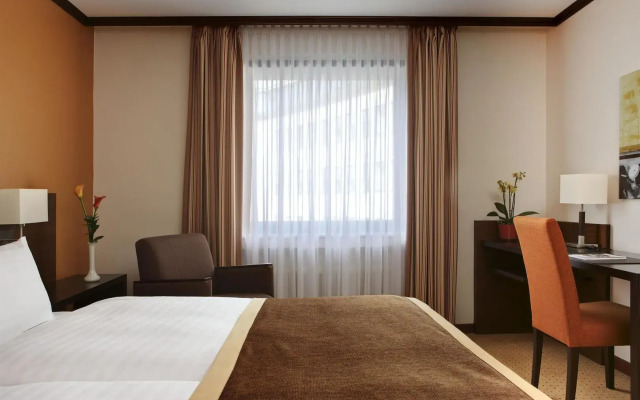 Trans World Hotel Donauwelle