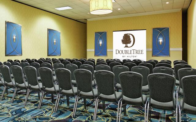 DoubleTree by Hilton Richmond - Midlothian