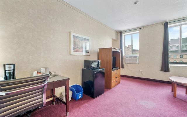 Royal Inn and Suites at Guelph